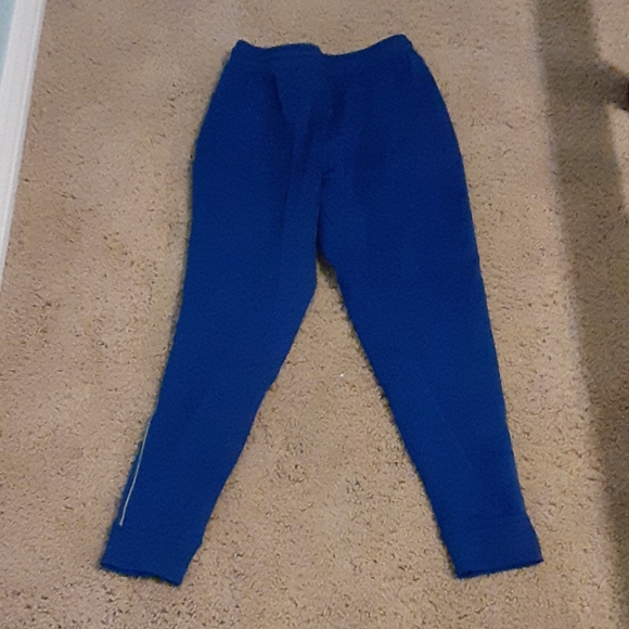 Sweats - Picture 2 of 3